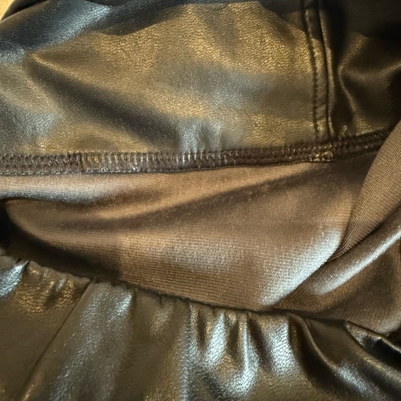 Aritzia Wilfred Black High-Waisted Leggings Size small - Picture 5 of 5